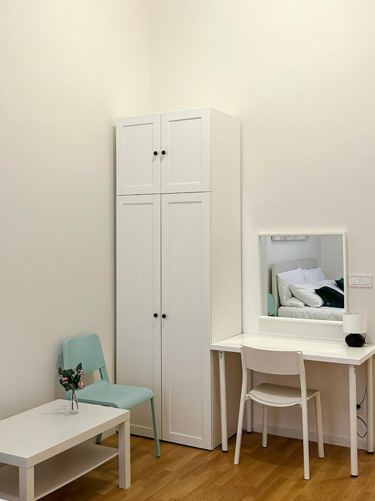 Cozy 2-room *